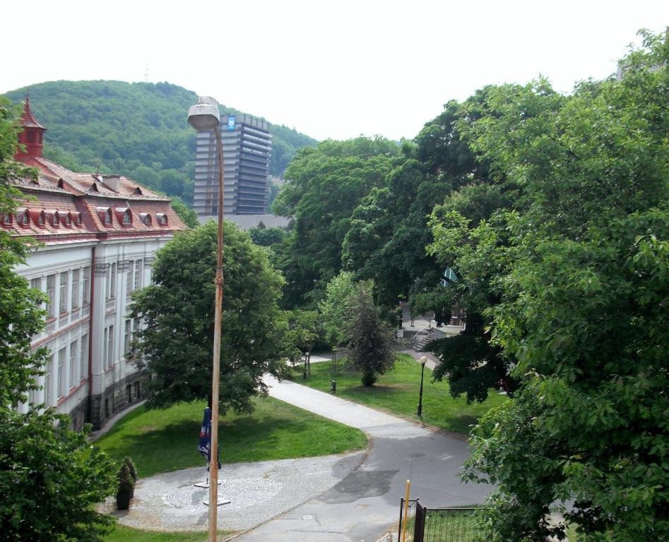 Apartmany Galeta Karlsbad Zimmer foto