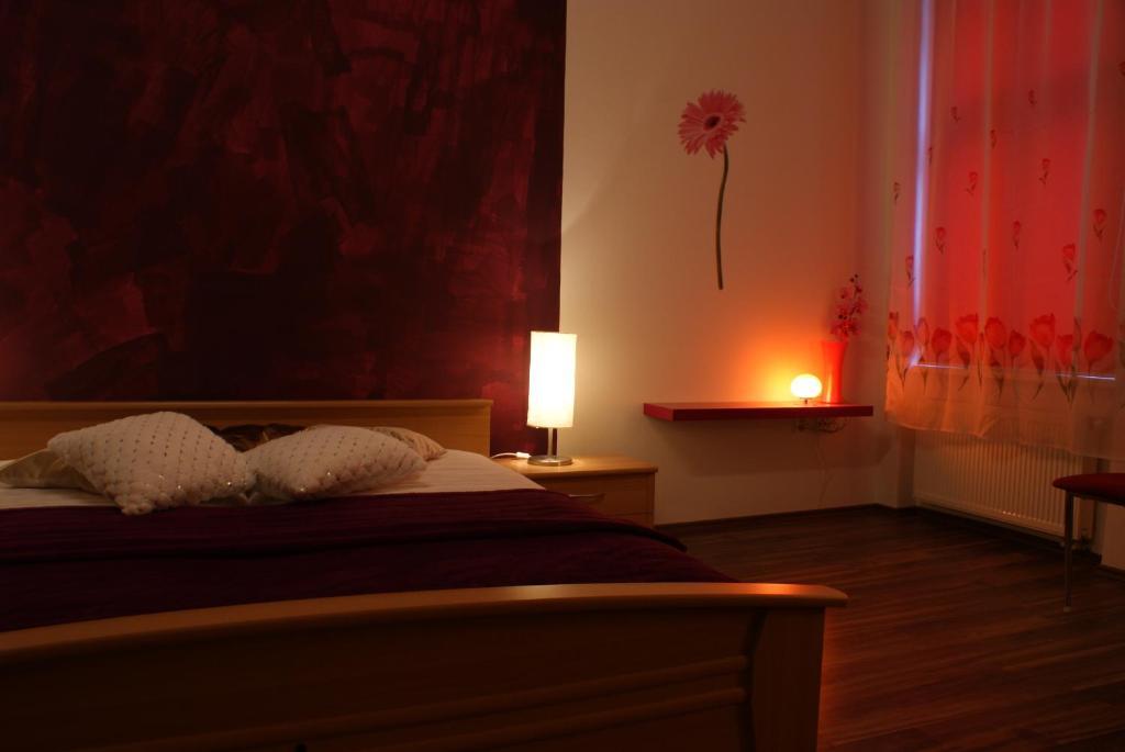 Apartmany Galeta Karlsbad Zimmer foto